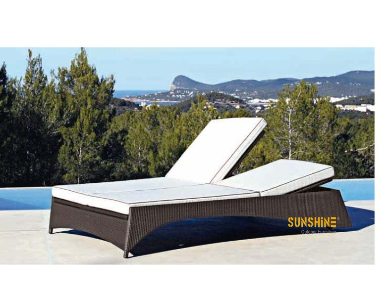 Rattan Sun lounger FCO-2481