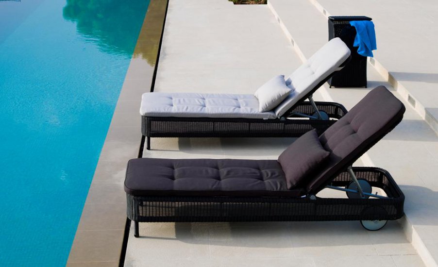 Rattan Sun lounger FCO-2022