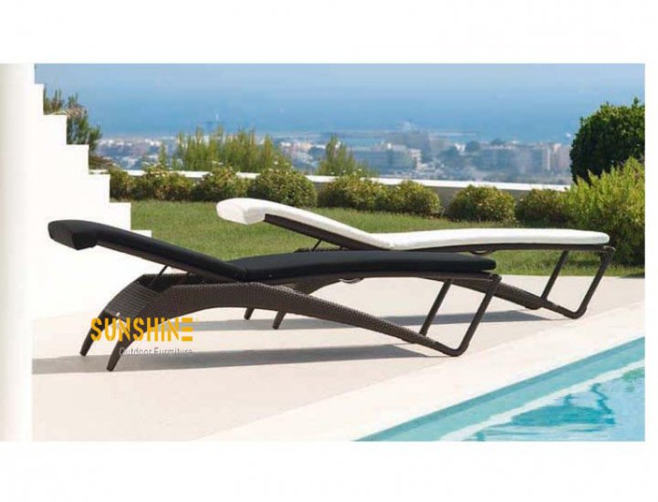 Rattan Sun lounger FCO-2482